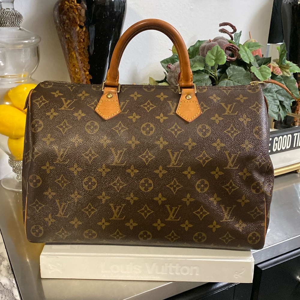 Louis Vuitton Speedy 35 Tote
